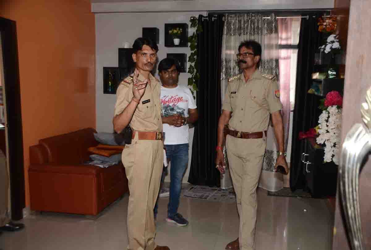 wife body found in room and husband body found on road