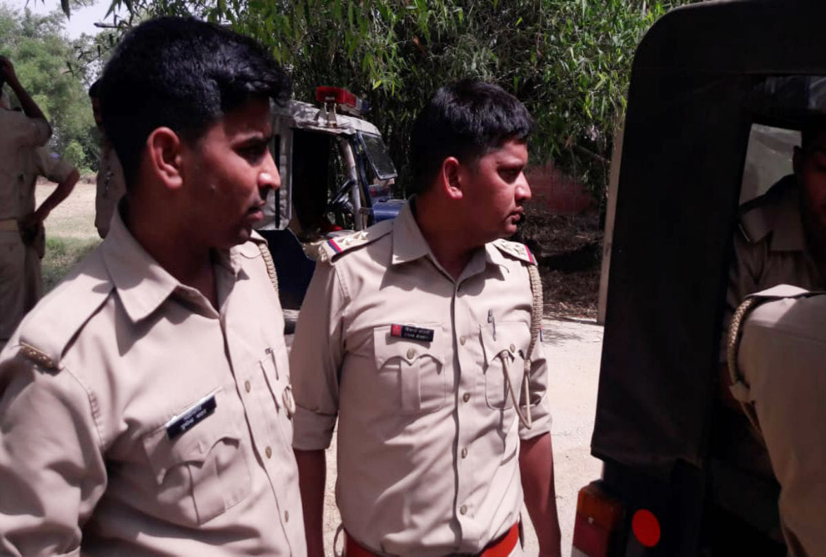 grandson of BJP MP beat up to policeman in mainpuri
