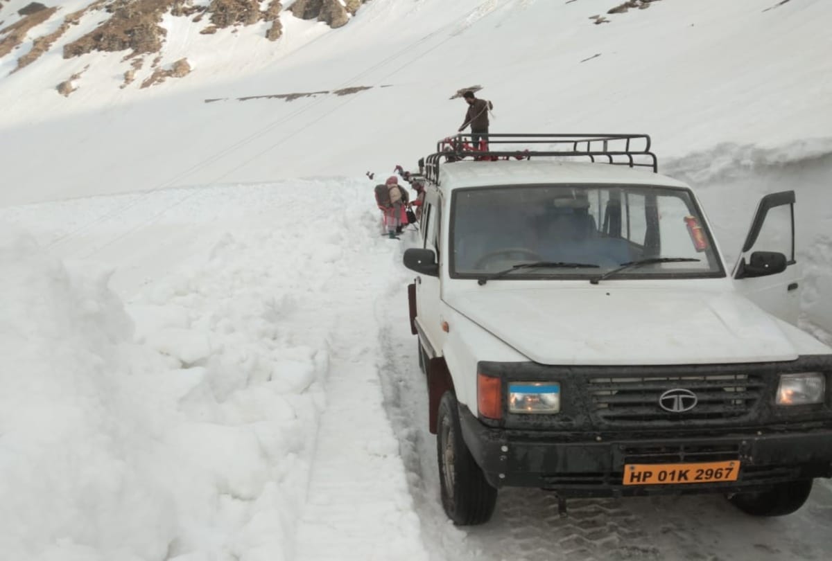 kullu administration issued schedule for vehicles operation for rohtang
