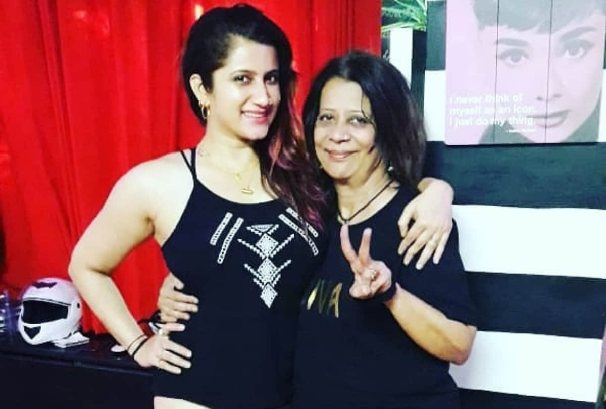 Kalyug Actress Smilie Suri birthday special