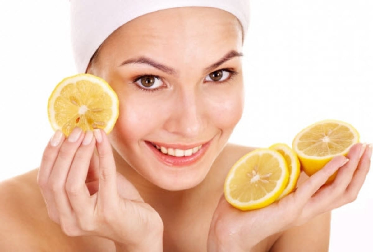 Some ways lemon water actually affects your skin and Health