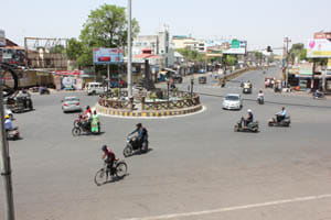 enterd whicle in city after cheking