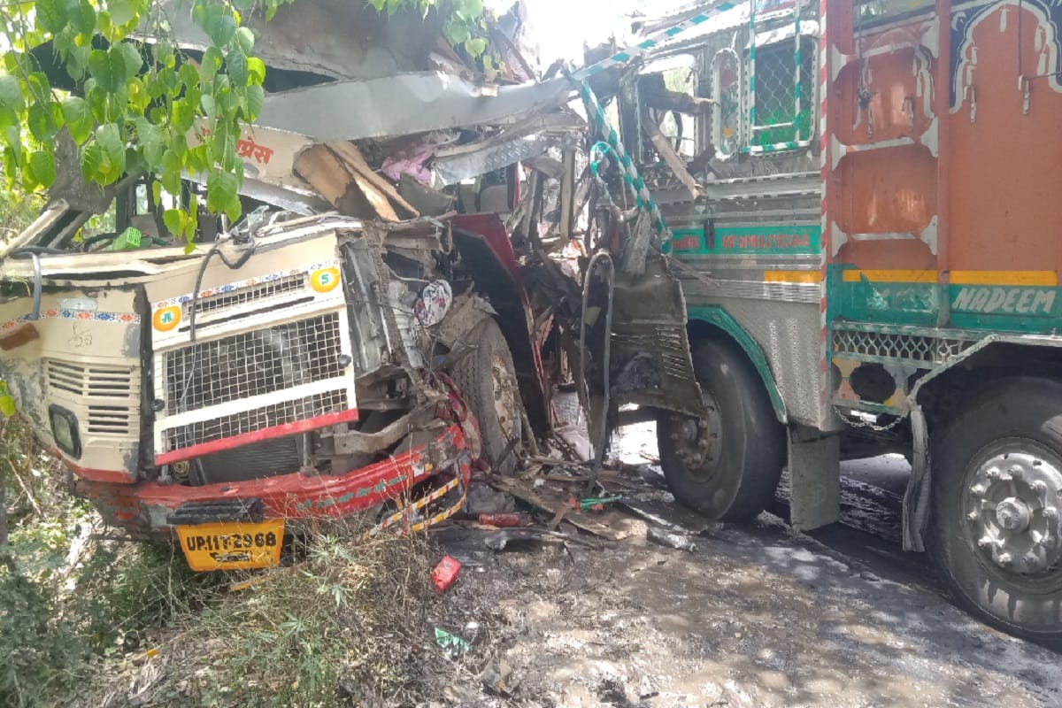 Two killed and 11 people injured in truck and bus collision at Meerut