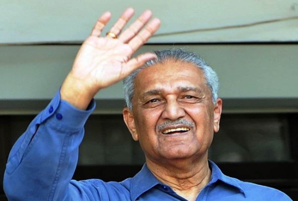Abdul Qadeer Khan  scientist of Bhopal who created an Atom bomb for Pakistan