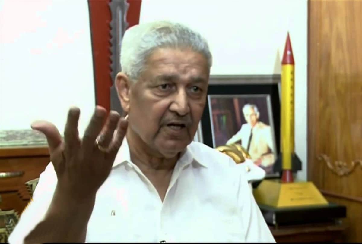 Abdul Qadeer Khan  scientist of Bhopal who created an Atom bomb for Pakistan