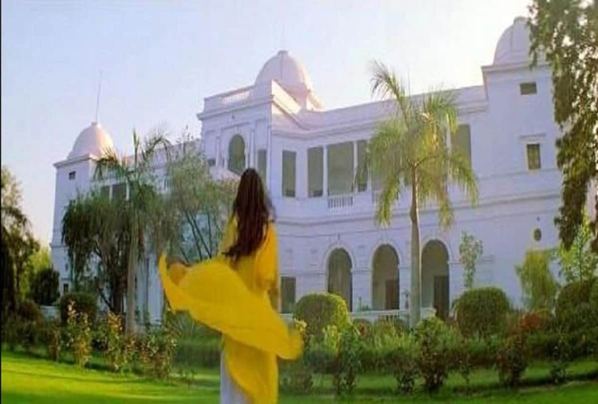 5 bollywood films which is shot in actors house