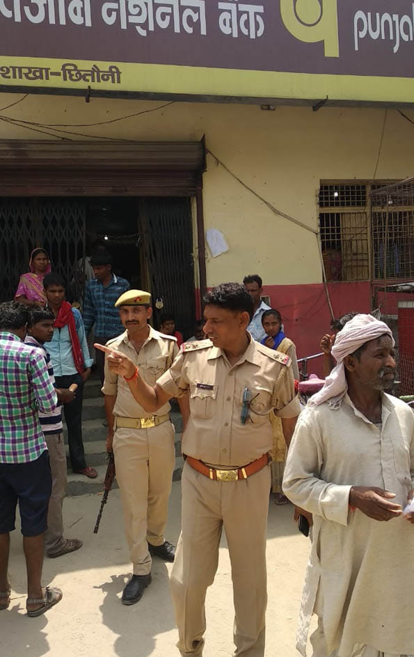 तमंचा-कारतूस के साथ पकड़ा गया युवक