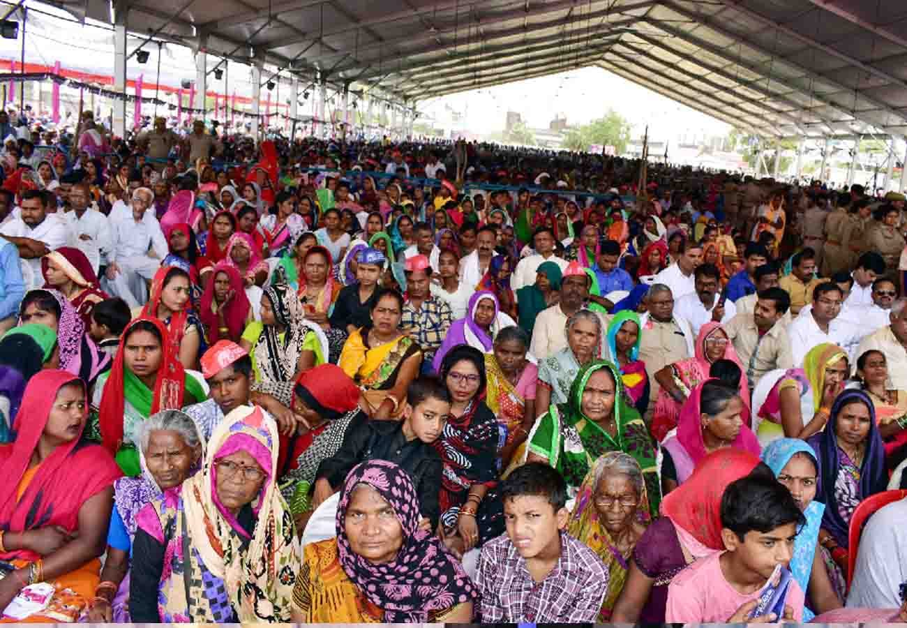 mayawati target bjp in fatehpur, taught discipline samajwadi party workers lok sabha election 2019