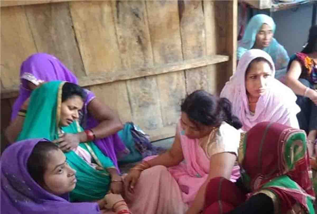 samajwadi party leader nephew murdered brutally in home