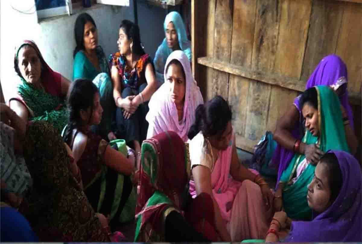 samajwadi party leader nephew murdered brutally in home