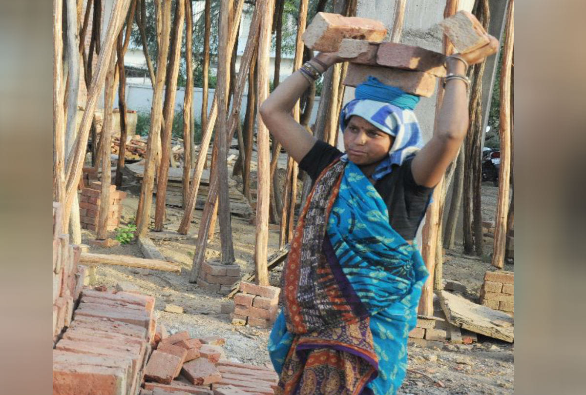 world labour day: seven thousand workers registration in pm shram yogi mandhan yojana