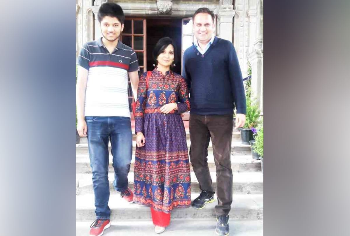 JEE Mains Himachal Topper Akash Mother Side Story