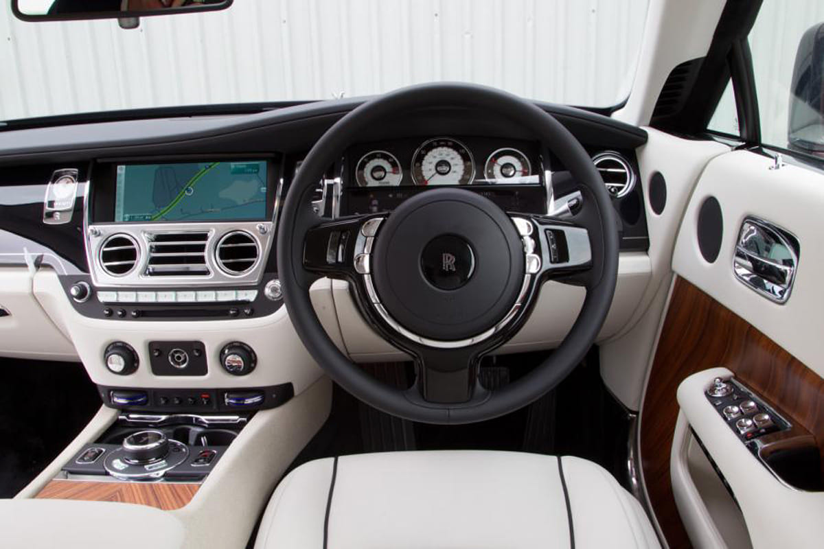 rolls-royce motor cars claims virus free cabin environment in less than two minutes with micro environment purification system MEPS car air filtration system