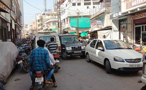 ONE WAY PARKING CAUSE TROUBLLE