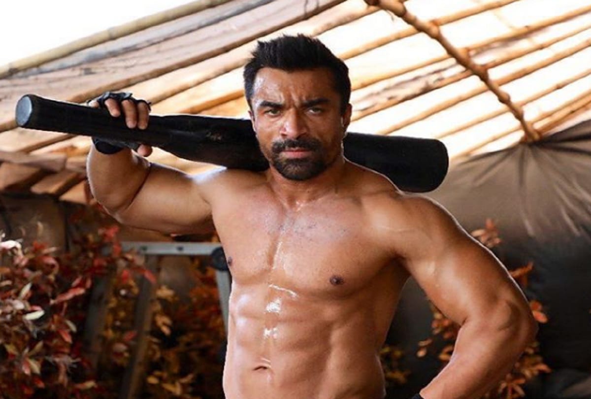 bollywood actor Ajaz Khan support to sakshi mishra