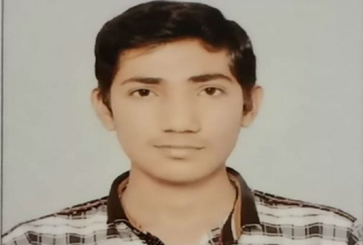 CBSE 12th result 2019 anshul yadav district topper in firozabad