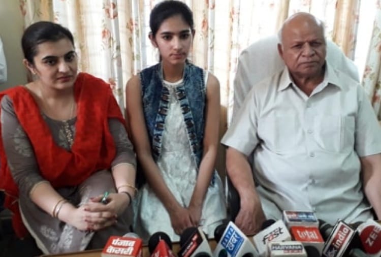 cbse 12th result, All India Second Topper Bhavya Bhatia Marksheet and Success Story