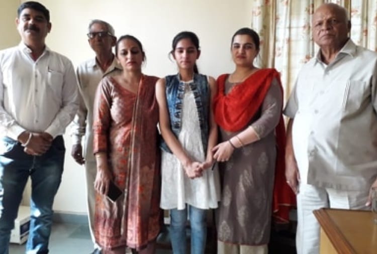 cbse 12th result, All India Second Topper Bhavya Bhatia Marksheet and Success Story