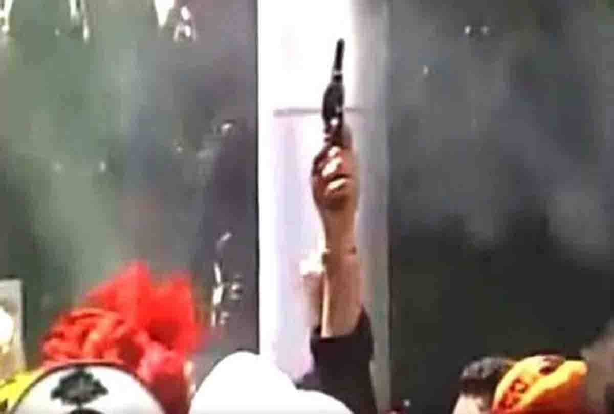 harsh firing in police constable wedding
