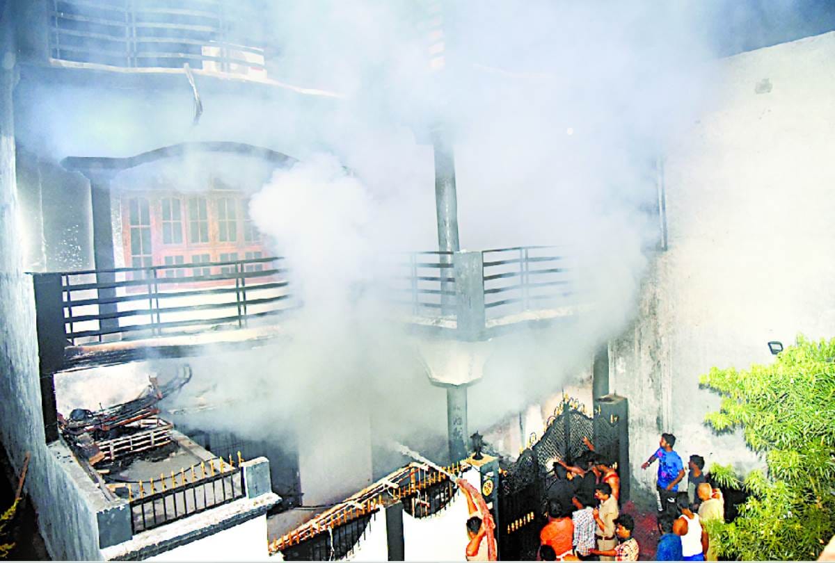 child died in fire accident in indira nagar