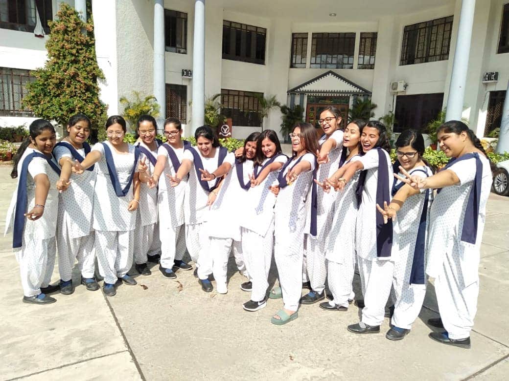 cbse 12th results 2019 uttarakhand topper gaurangi