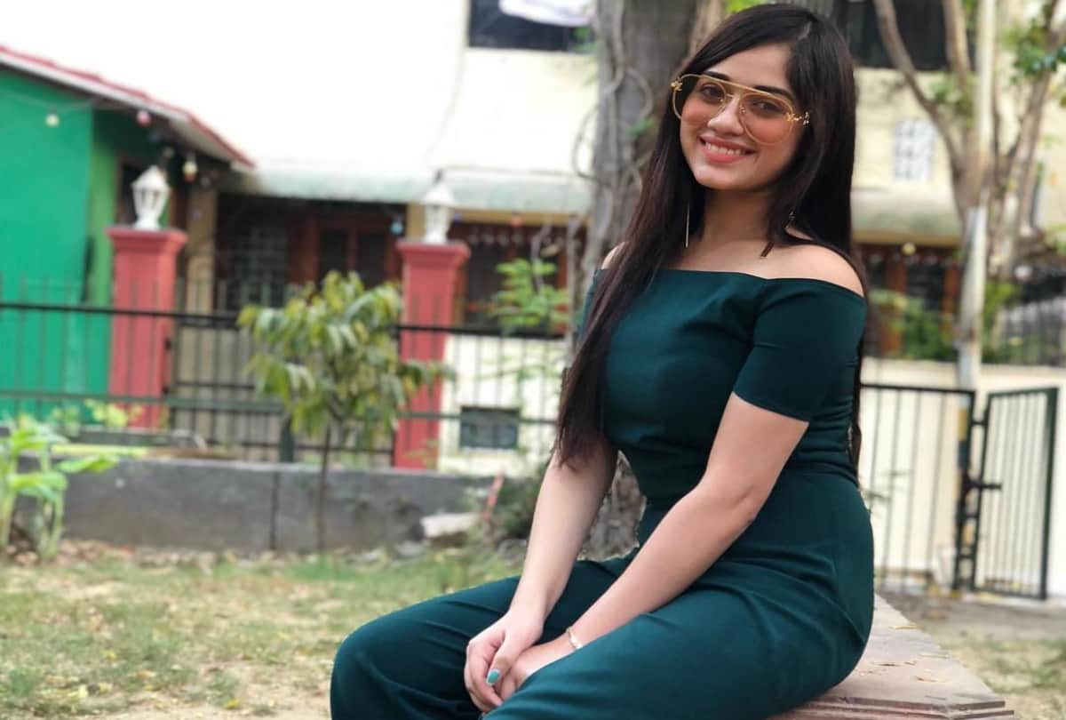 jannat jubair new cute  look on social media in hindi