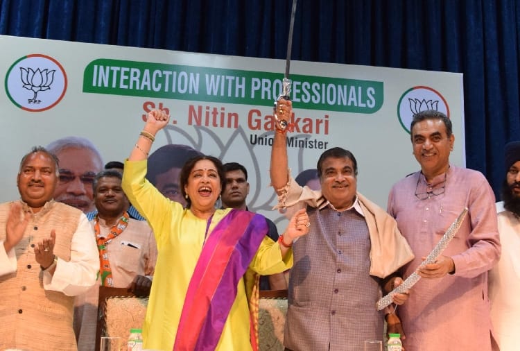 Lok sabha 2019, Nitin gadkari says If pakistan does not stop exporting terror then stop water