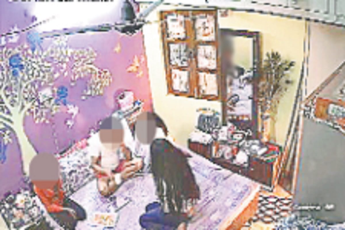 Misbehaving of old man with minor girls, and case open after caught in CCTV at Meerut