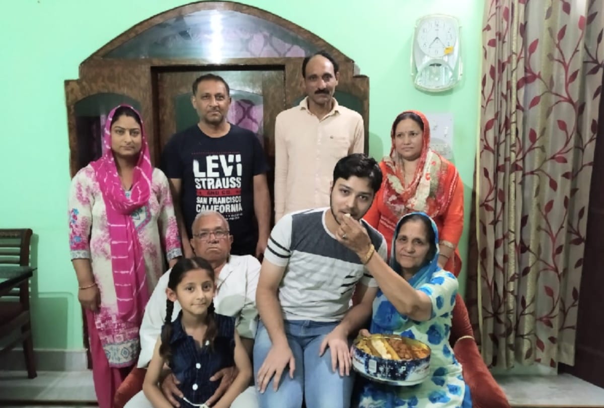 CBSE 12th Result 2019: pushpdeep singh of nurpur got second position in 12th exam