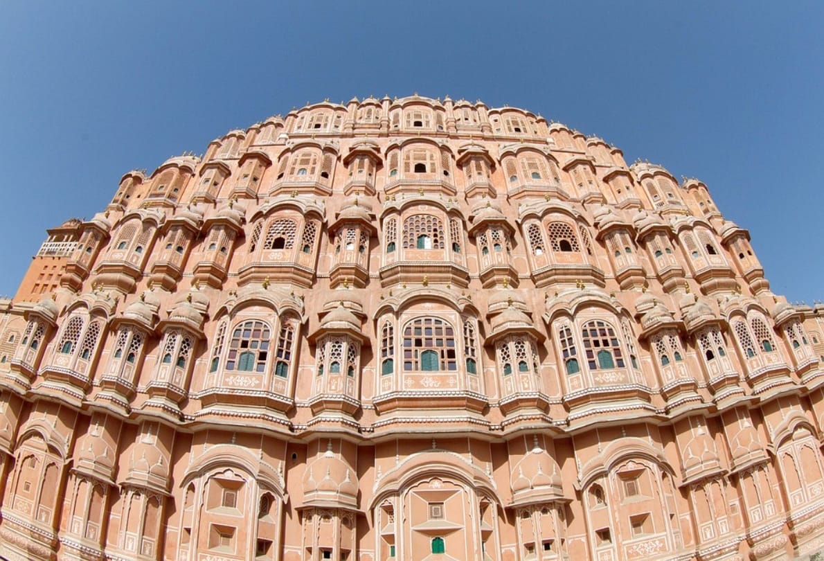 top 5 safe places for women to travel alone in India