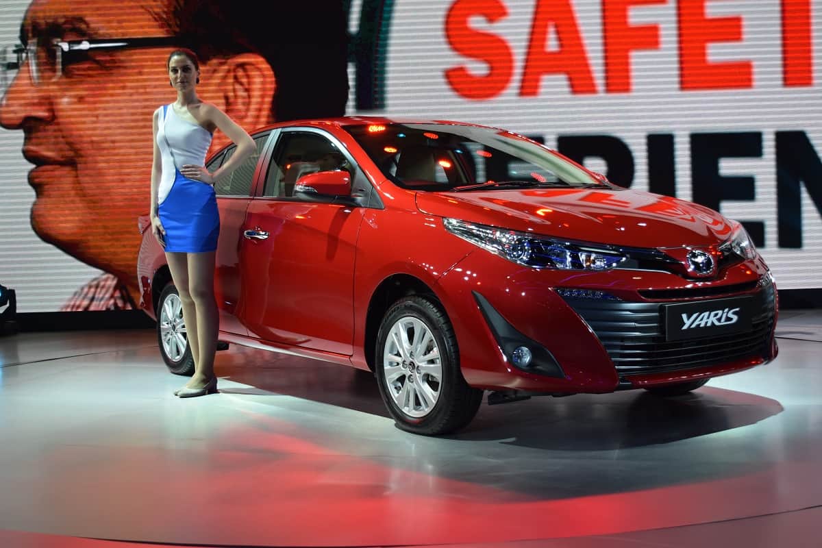 Planing to buy new car then you should know five things