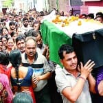 जवान की अंतिम यात्रा में उमड़ी भीड़