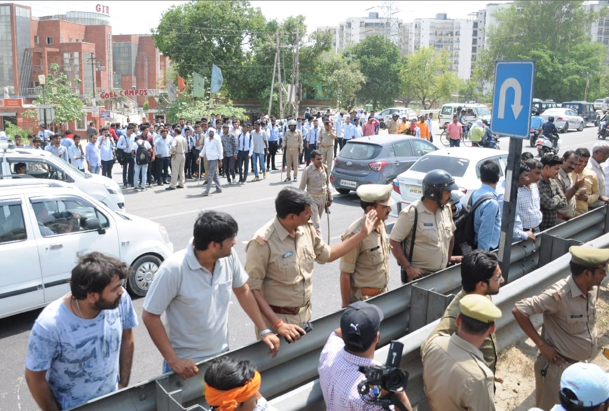 B.tech student died in an accident in lucknow
