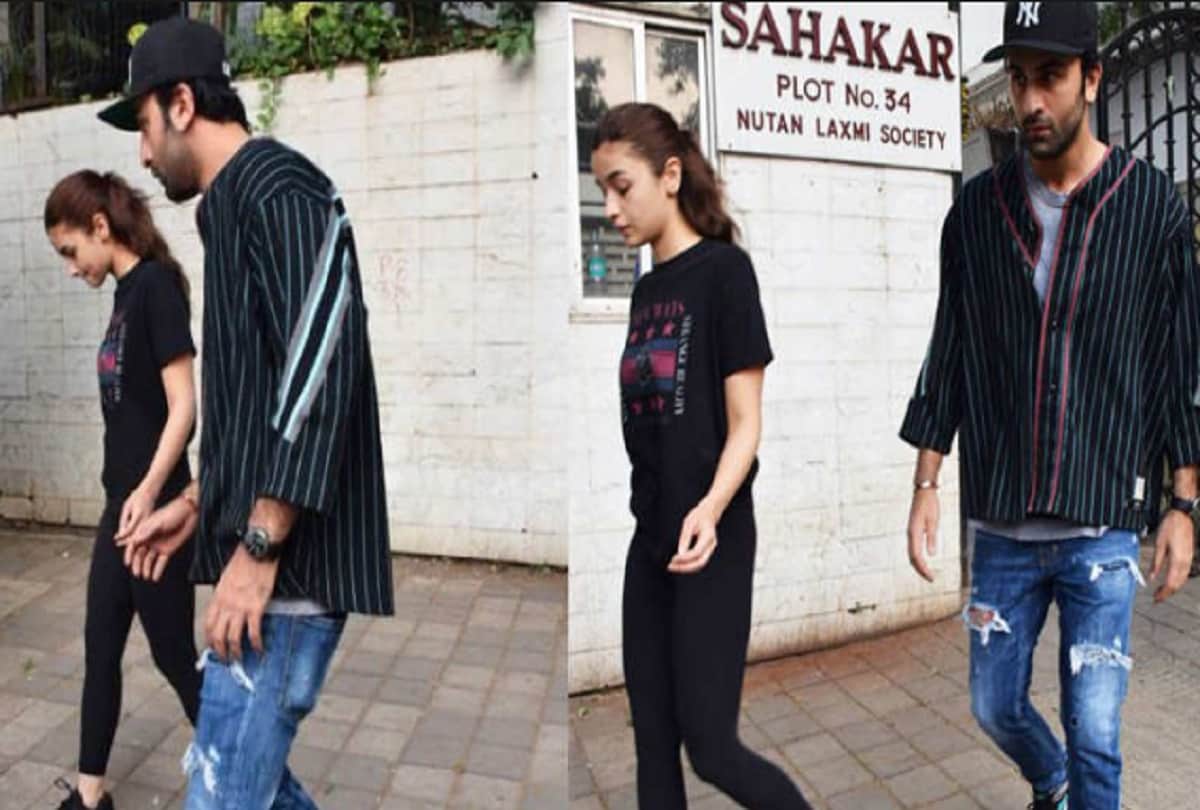 alia bhatt and ranbir kapoor spent time with karisma kapoor and his brother adar jain