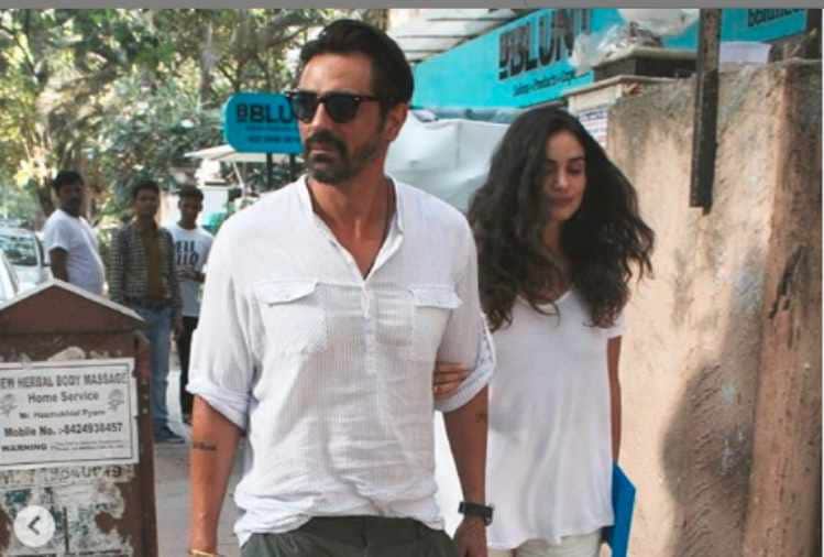 arjun rampal spotted with pregnant girlfriend gabriella demetriades outside of clinic