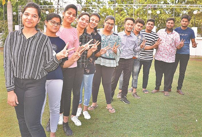 gurukul public school's student vishal distric't topper