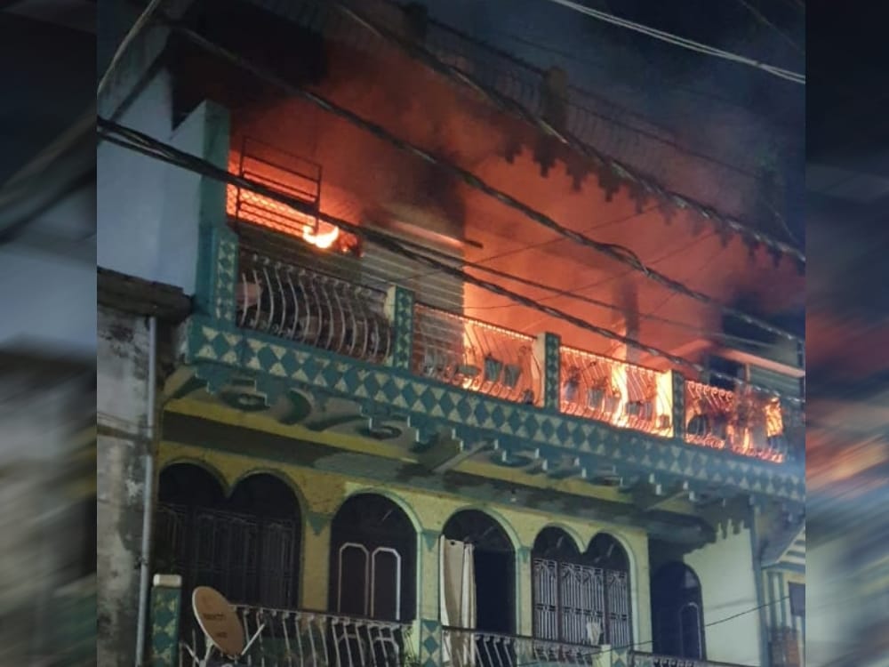 fire in gas cylinder burn things of wedding at house in lucknow