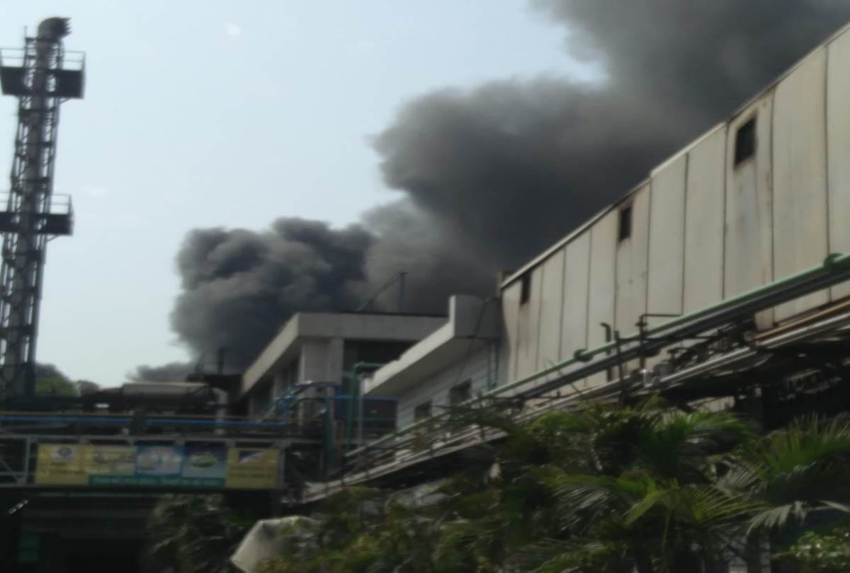 horrific fire in Ghaziabad's chemical factory, see frightening pictures