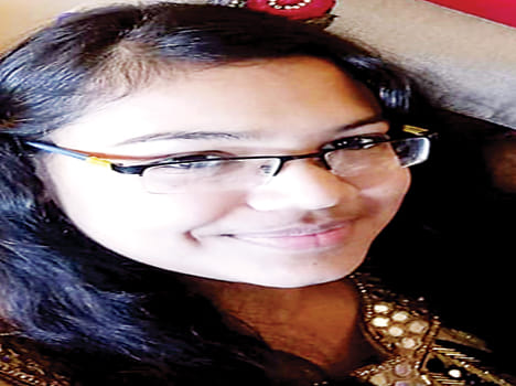 CBSE tops in Pavni Singhal district in 12th