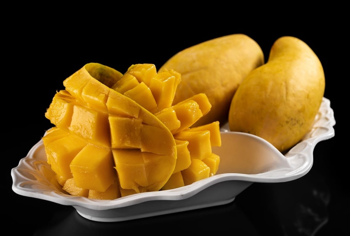 know how to make aamras ke aloo easy and quick recipe