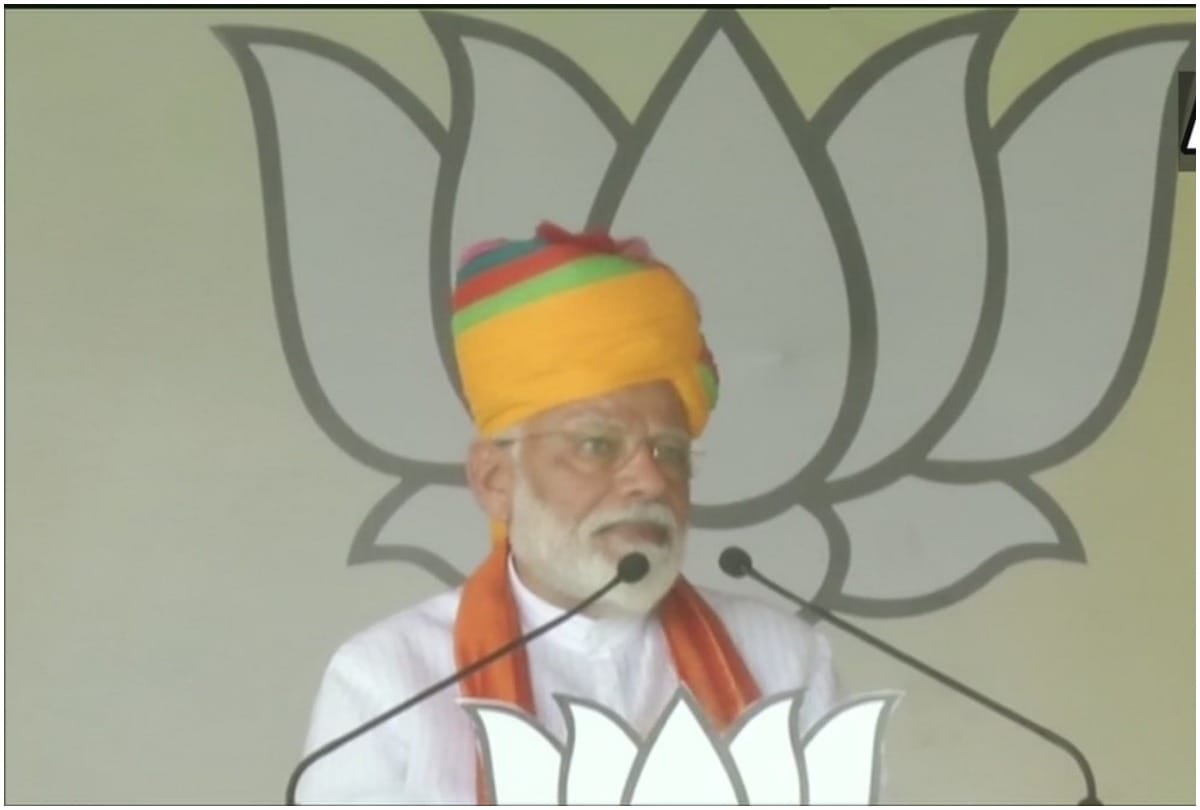 Lok Sabha Chunav 2019: PM Modi targets Congress in Bikaner rally