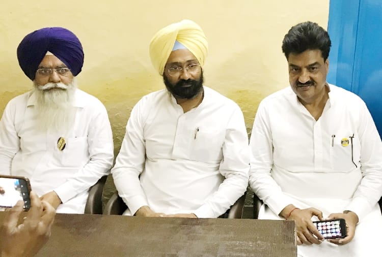 Parminder Singh Dhindsa says AAP MLAs are coordinating with Akali Dal and Congress