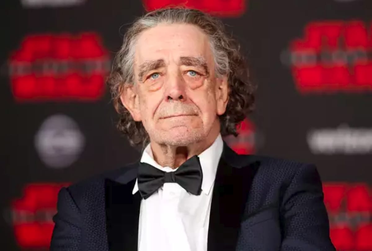 Star Wars actor Peter Mayhew passed away in age of 74