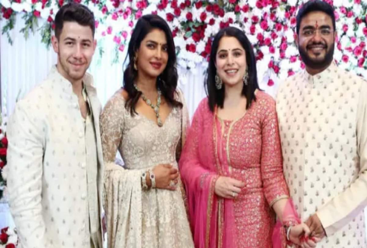 Siddharth Chopra Spotted with Neelam Upadhyaya at Ambani Ganesh Chaturthi Party