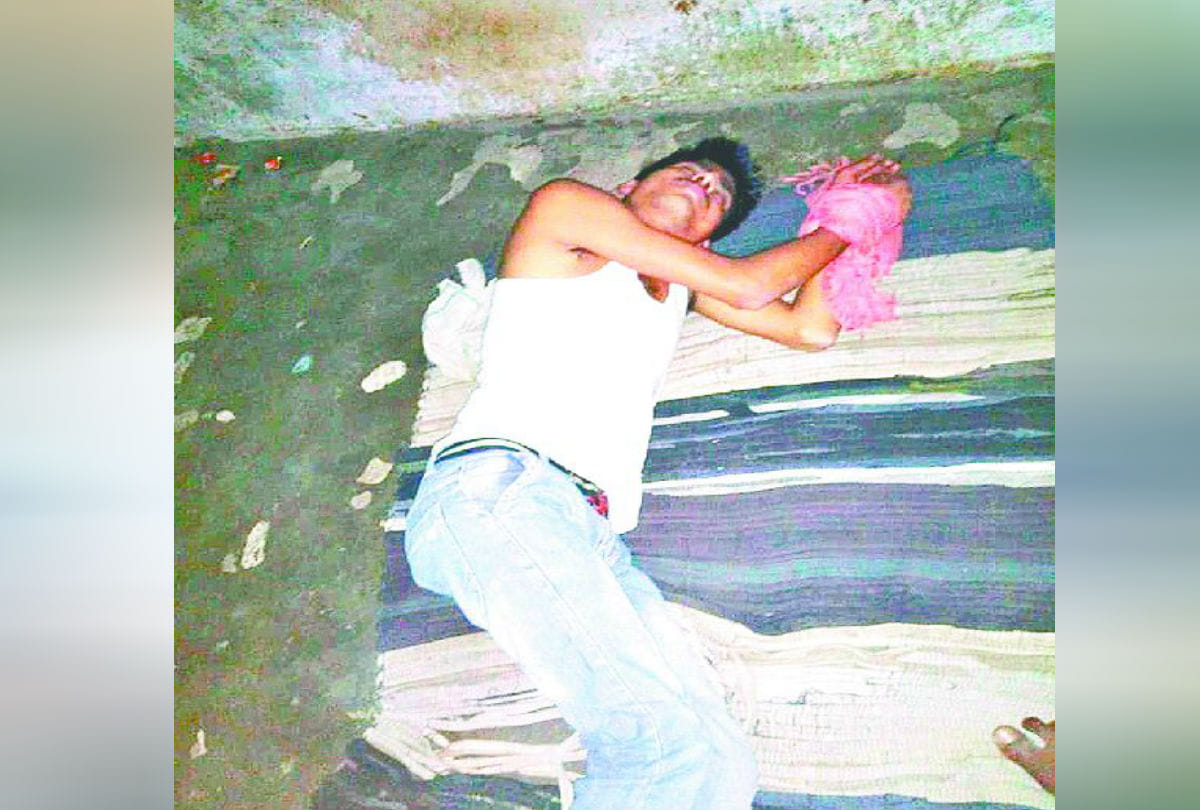 young man ransom picture on friend's mobile phone family in trouble mainpuri crime