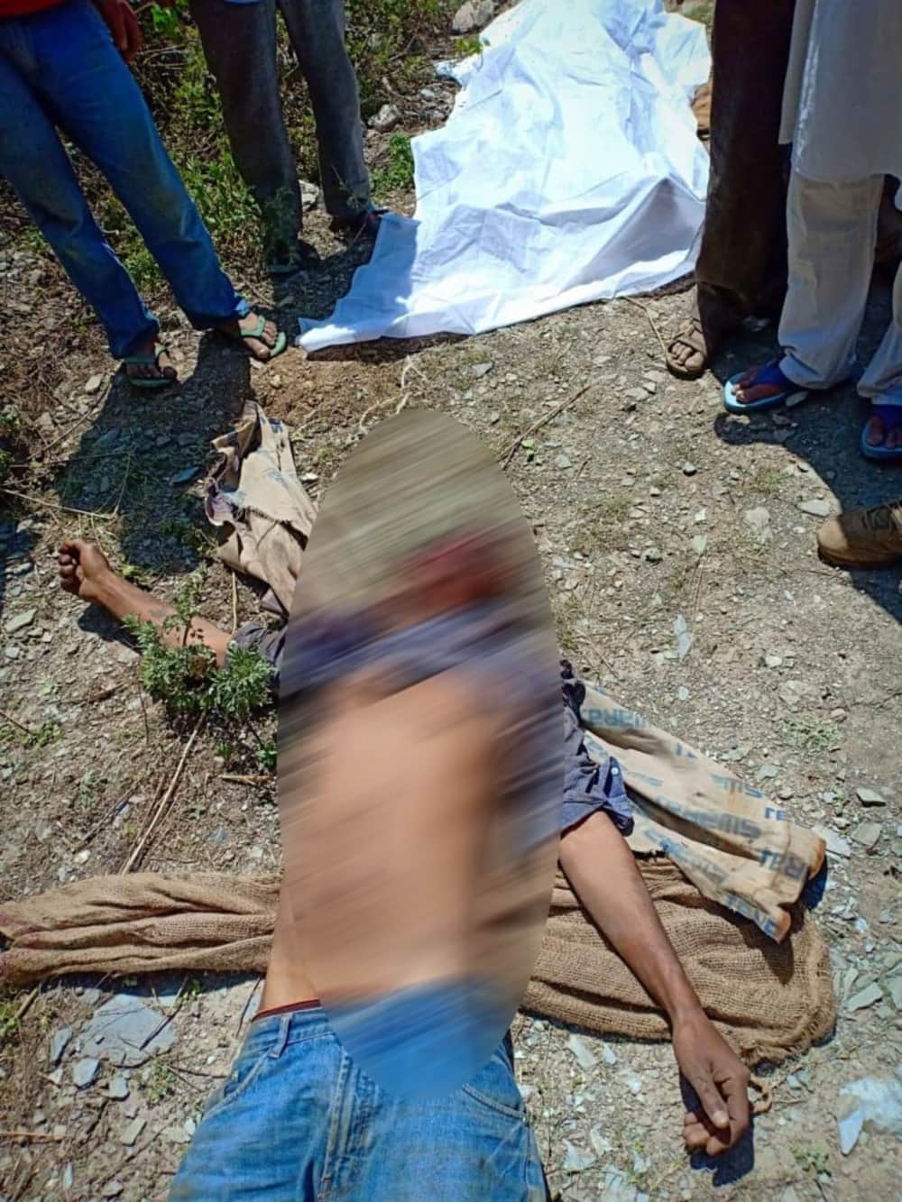 tractor trolley fell into gorge at pauri