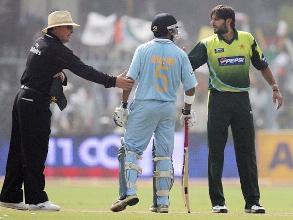 shahid afridi spoiled many cricketers career says imran farhat