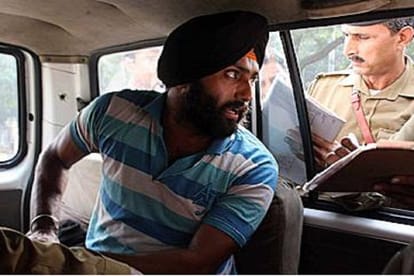 Arvind Kejriwal got slapped, These politicians have also been slapped, know the detail