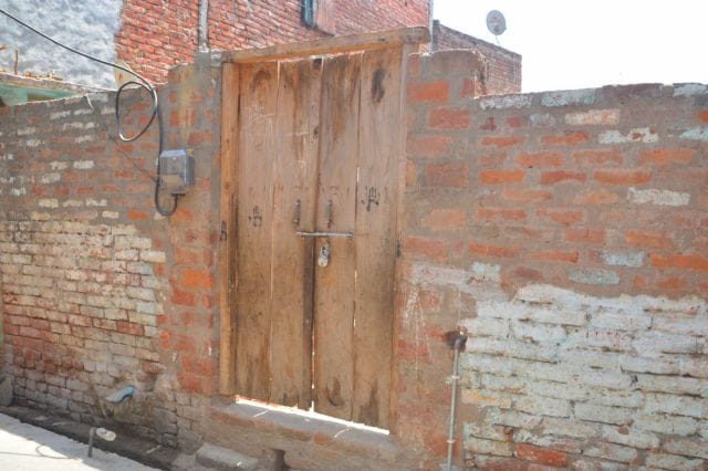 अराजक होने लगी हड़ताल, पलायन करने लगे चूड़ी जुड़ाई श्रमिक