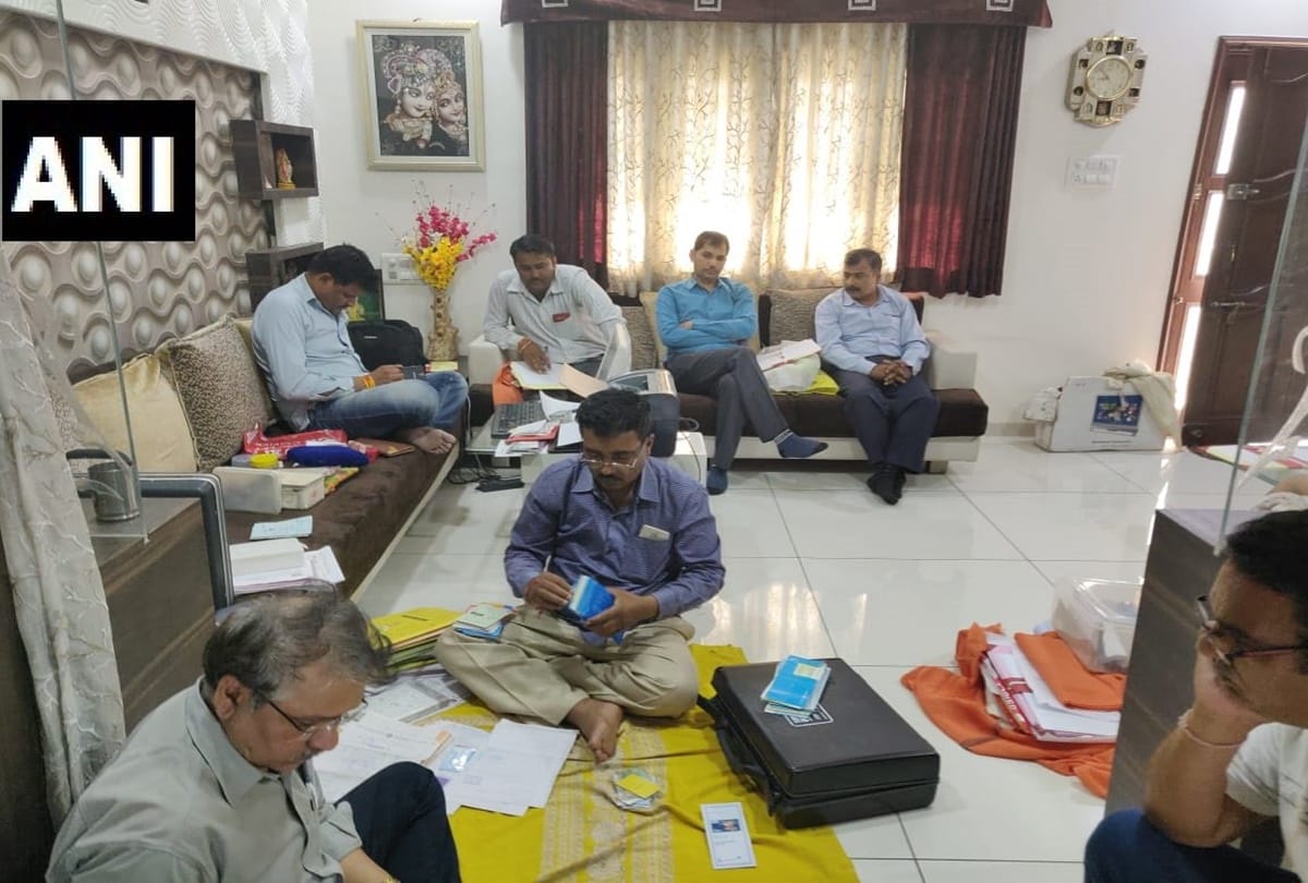 Lokayukta raid on Indore Development Authority Sub Engineer Gajanan Patidar in Madhya Pradesh